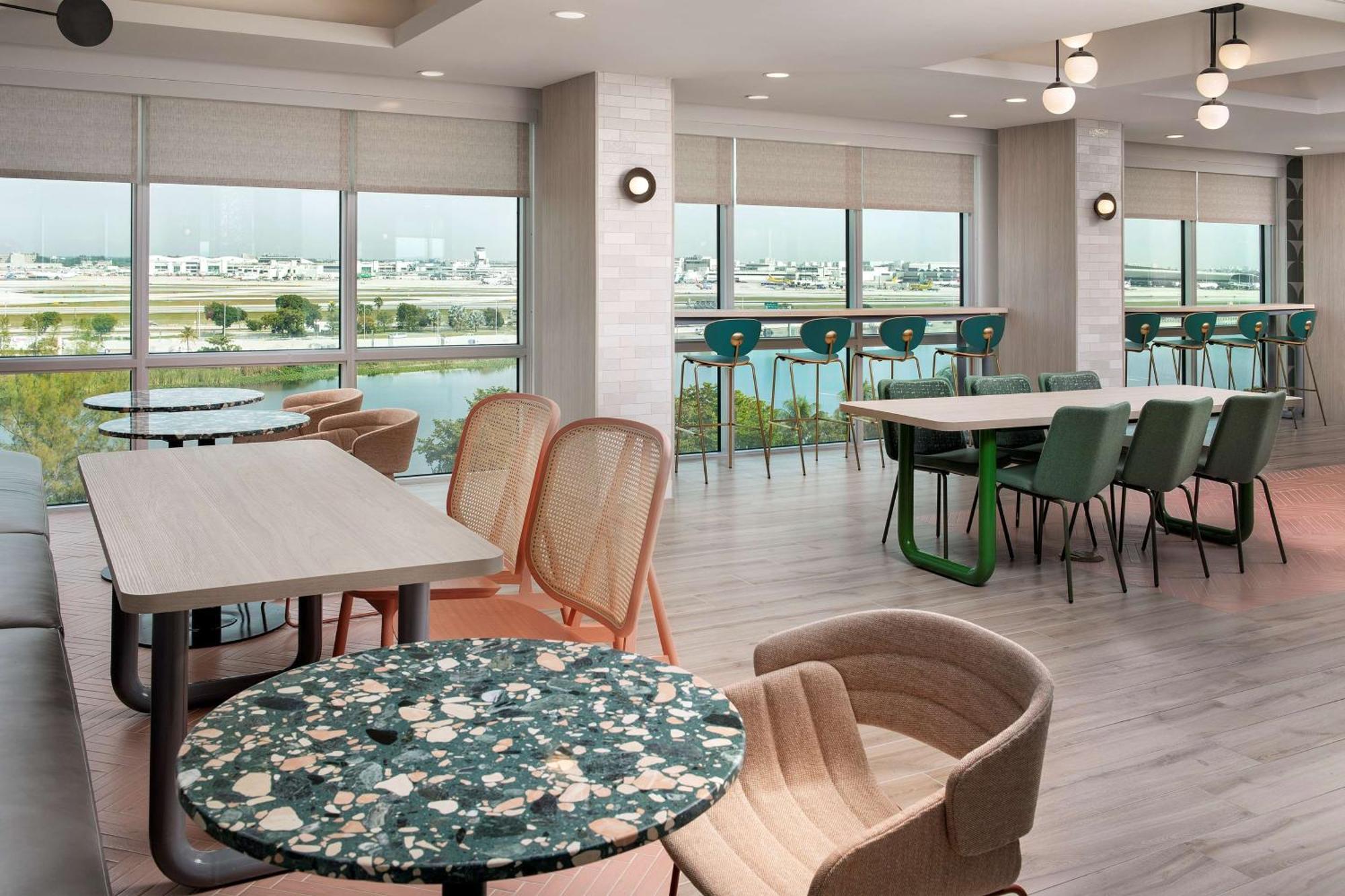 Tru By Hilton Miami Airport South Blue Lagoon, Fl מראה חיצוני תמונה